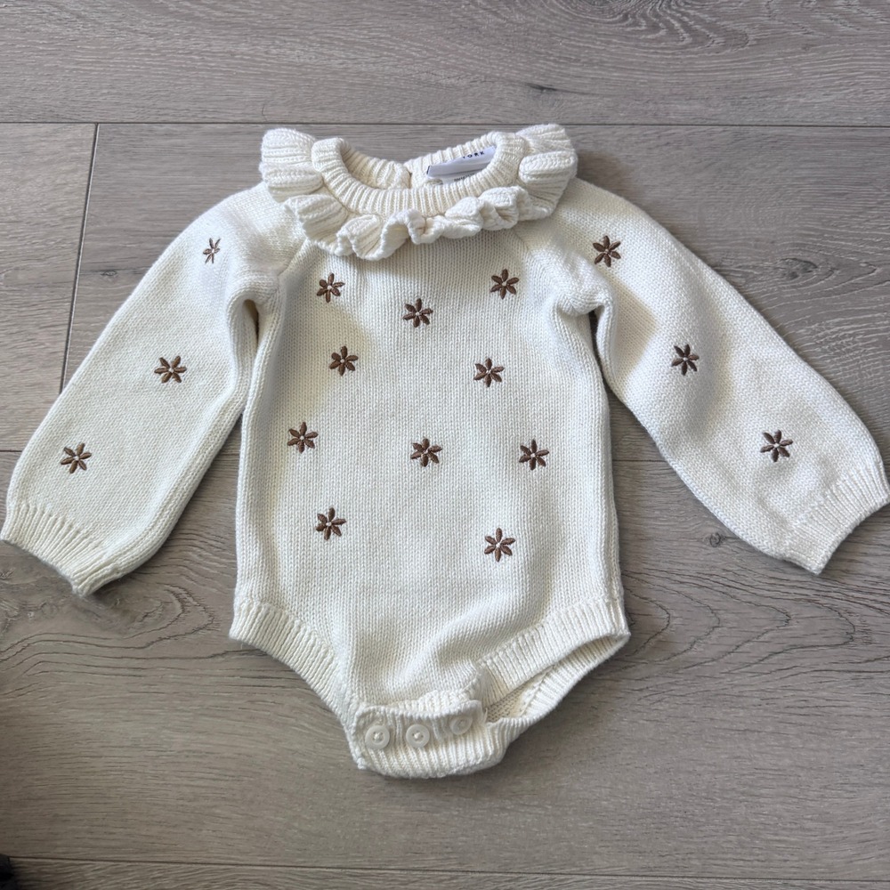 Nicole Miller New York Baby‎ Girls Cream Knit Floral Embroidered Romper 3 - 6 M